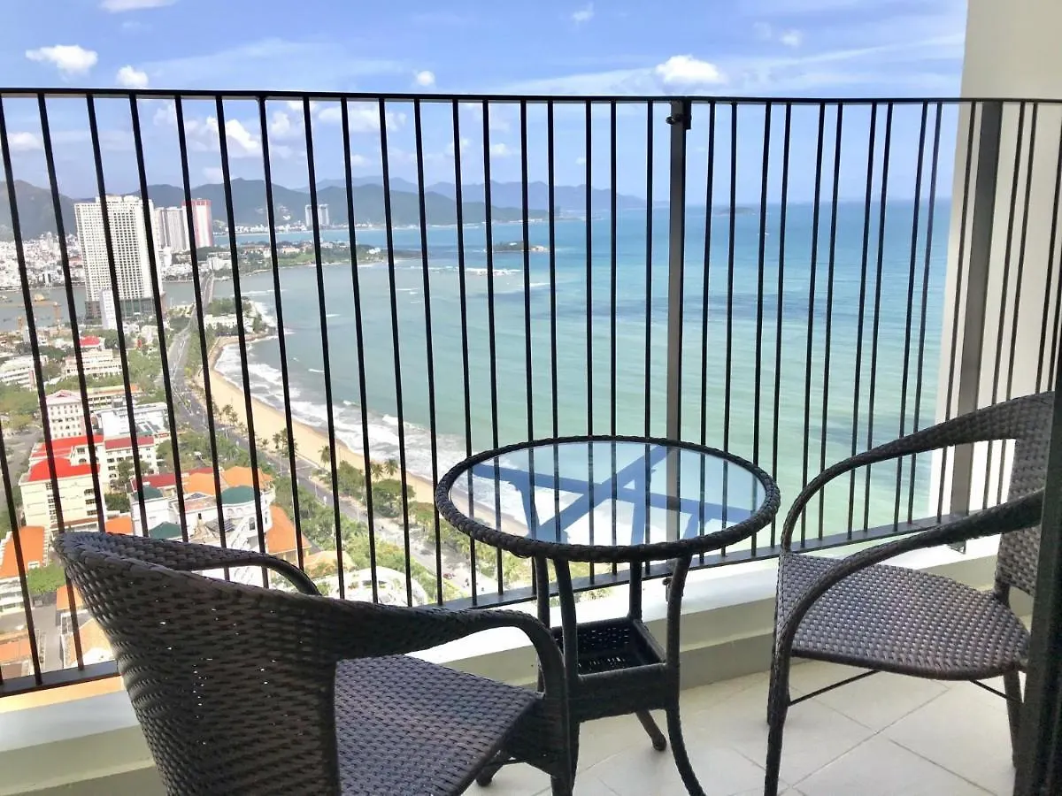 Gold Coast Apartments 芽庄